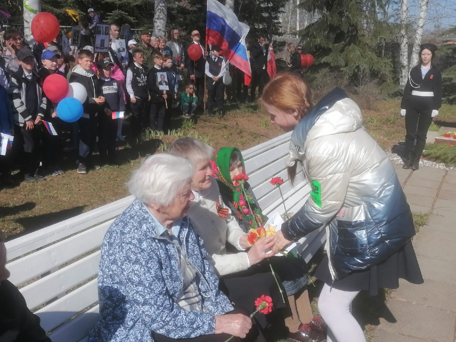 Учащиеся Гавриловской школы отправились в гости к ветеранам труда